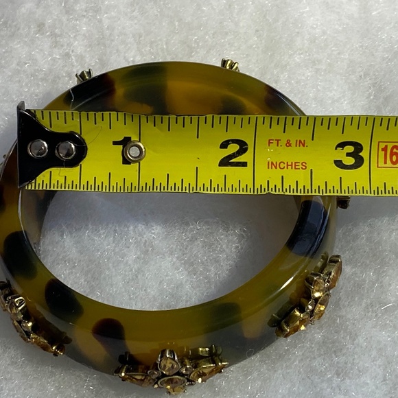 NWOT - Banana Republic Acrylic Bangle with Multiple Stone Detail - Picture 5 of 6
